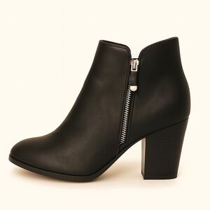 Style & Co Black Heeled Ankle Boots | Women’s 10.5M | Zip Closure | Classic